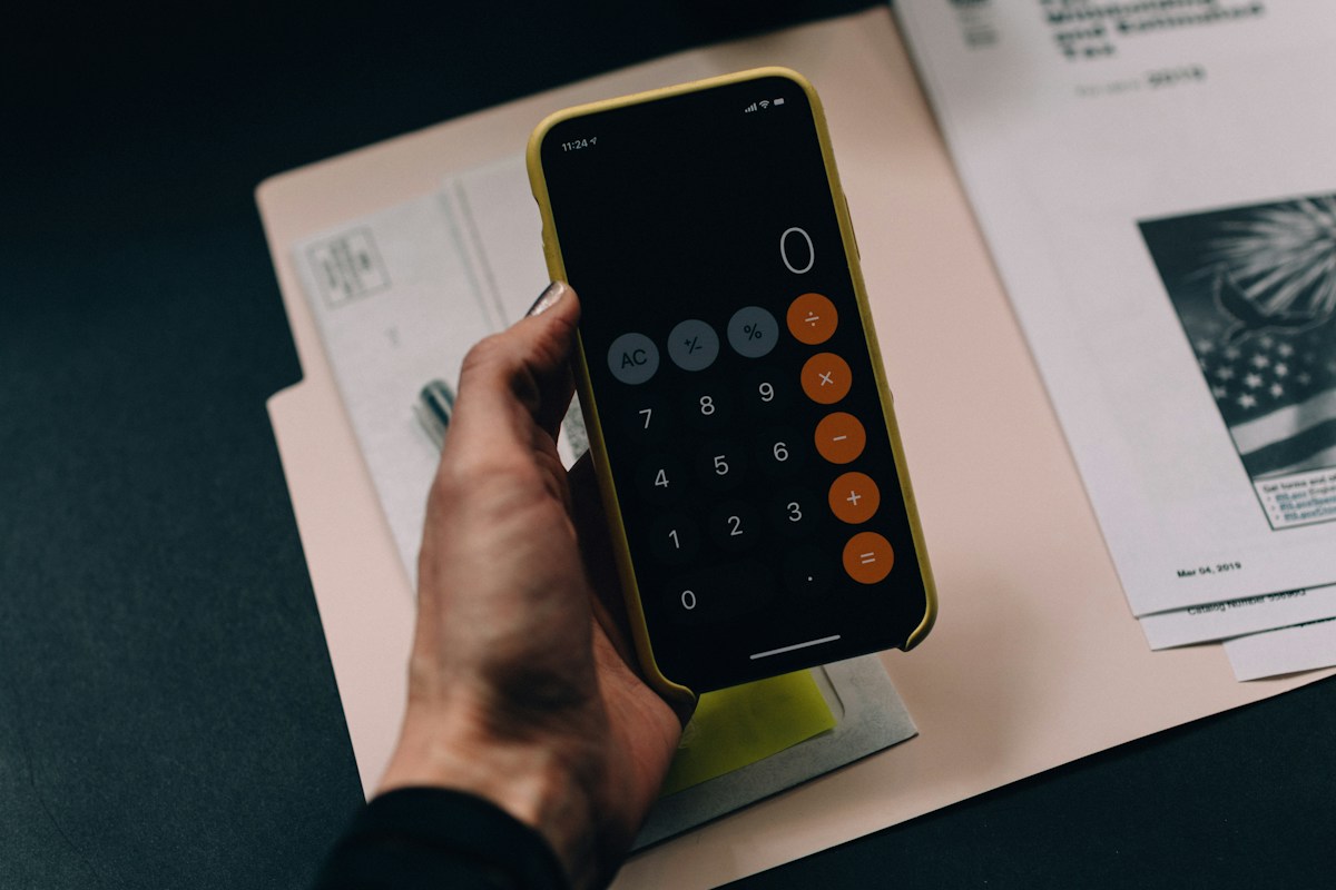 Evlilikte Finansal Uyum: Para Konuşmak İlişkiyi Nasıl Güçlendirir?